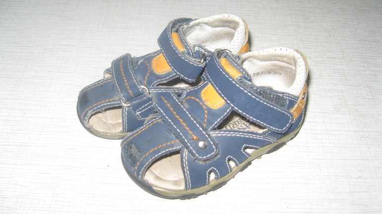 Синие кожаные сандалии- размер 20, цена 499 руб.
