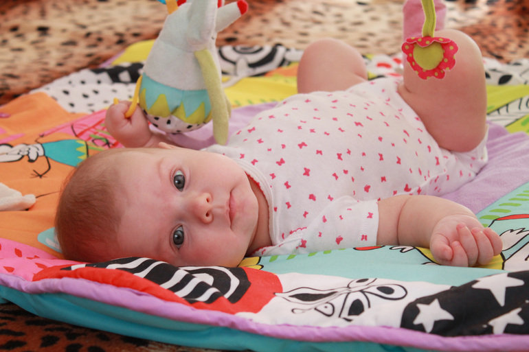 Элине 4 месяца!