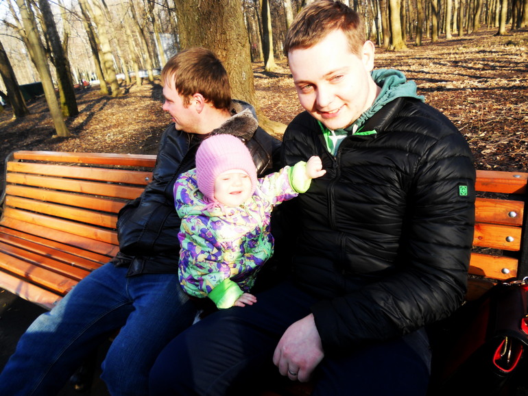 Прогулка и встреча с друзьями.