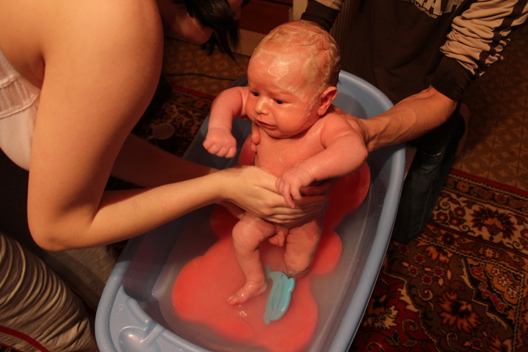 Нам уже целый месяц)))