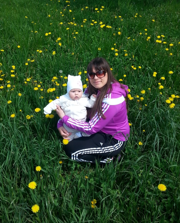 Любимке моей уже 5 мес))