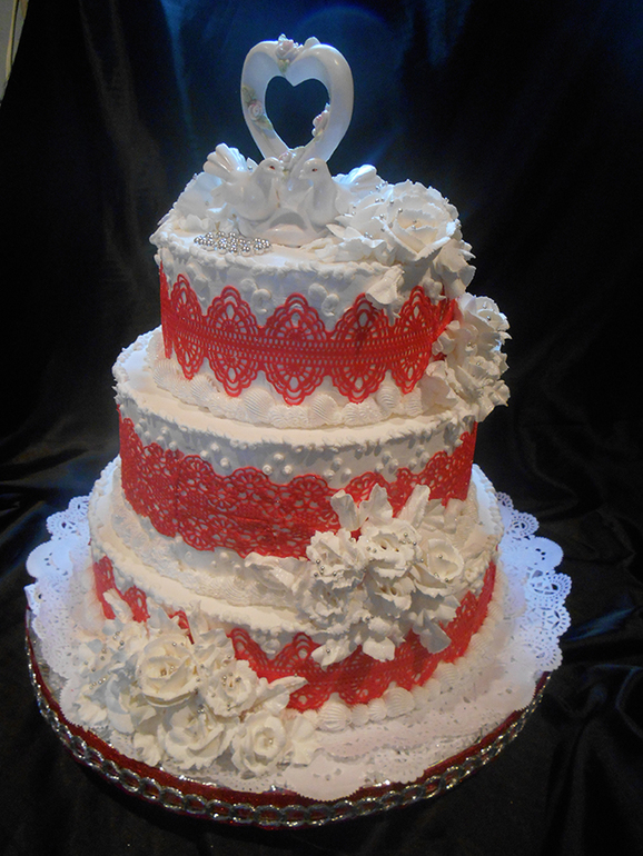 Свадебный  кремовый