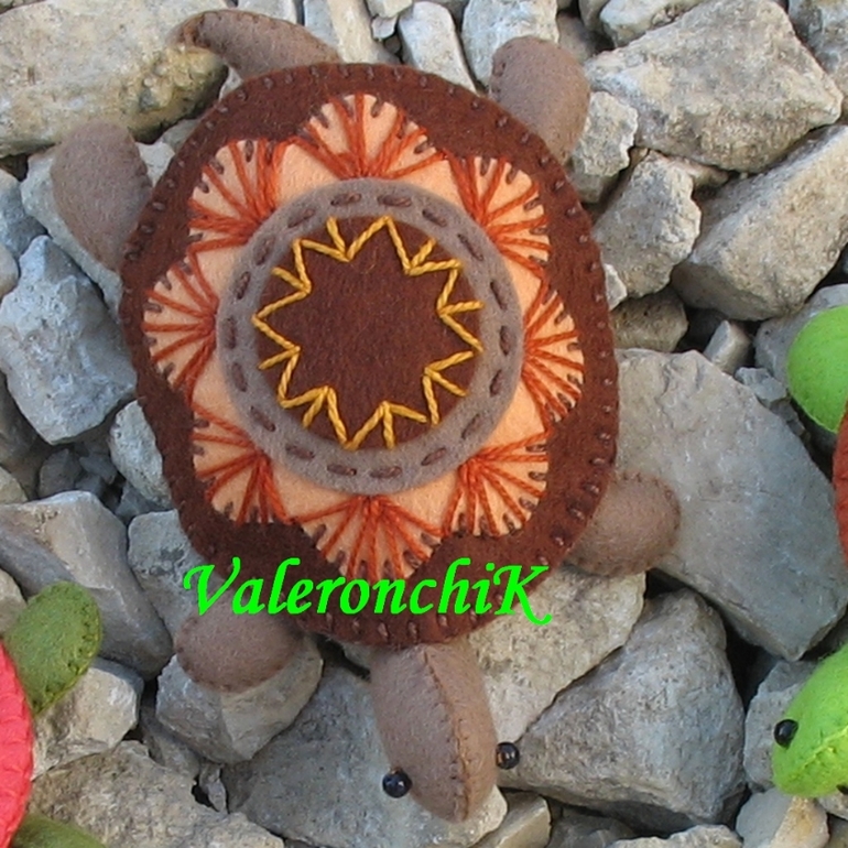 Черепашка- игрушка, игольница, мандала, талисман.