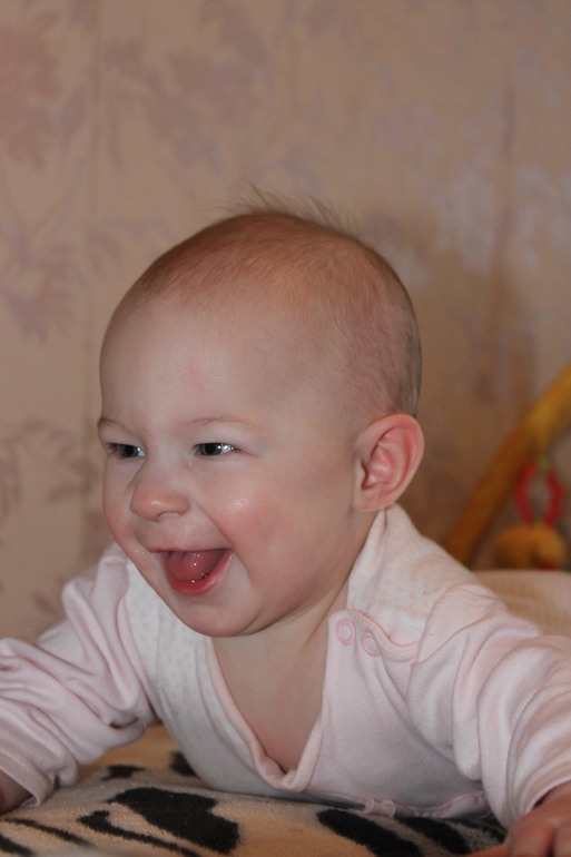 Ритуле 6 месяцев))Мы уже как полгода счастливые мама и папа))