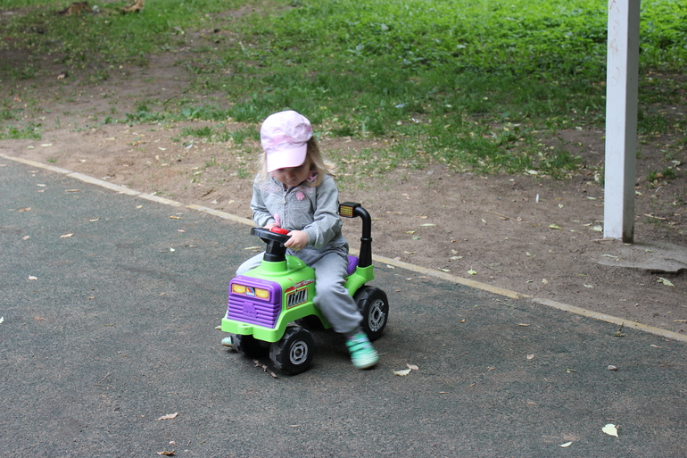 Какая машинка)))