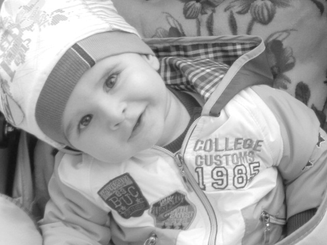 Всё о Мишане в его не полные 8 месяцев....