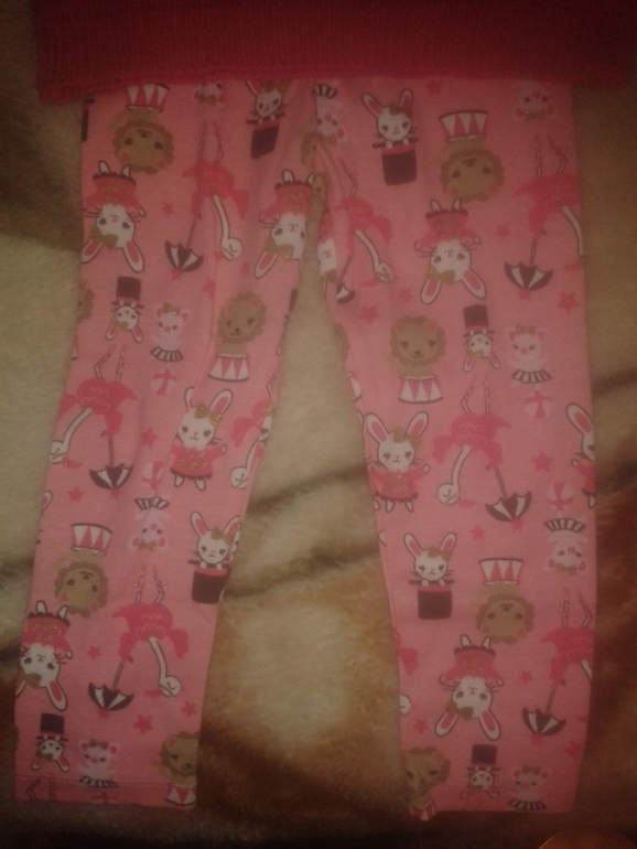 продам новый костюм Gymboree на 2т, или обменяю на 3т