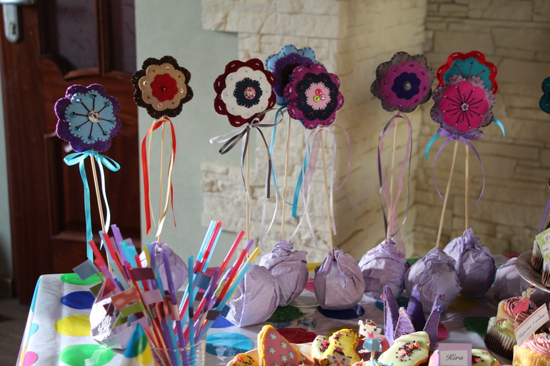 Цветы к первому Дню Рождения