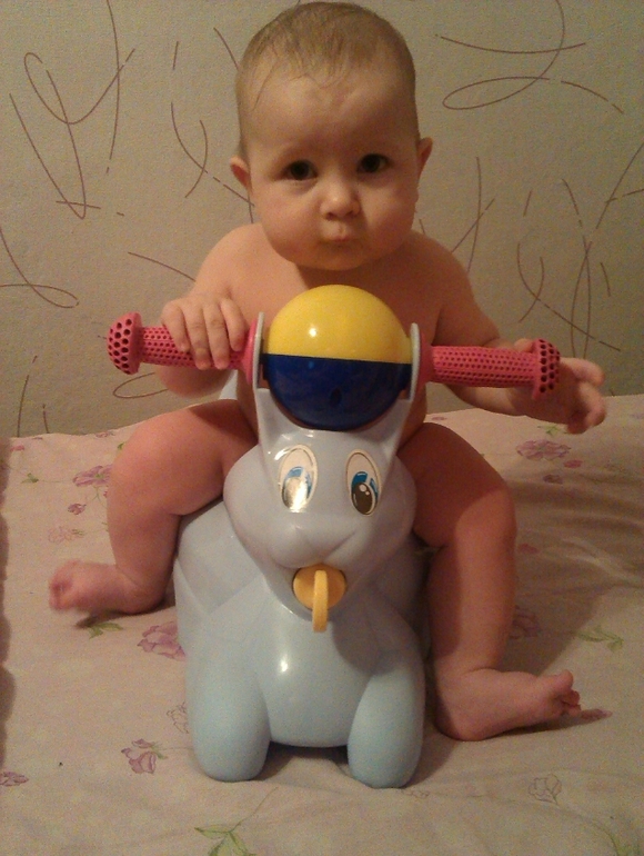 Нам 7,5. Время, ты летишь незаметно.