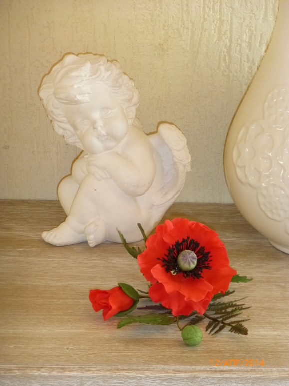 Очередные цветы с курсов Жанны Рябковой,спасибо всем девочкам за доброжелательную обстановку!Прошу вниманию МАК и ЛИЗИАНТУС