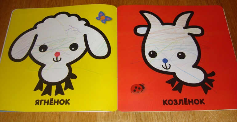 Наши творческие пятиминутки в годик. Рисование.