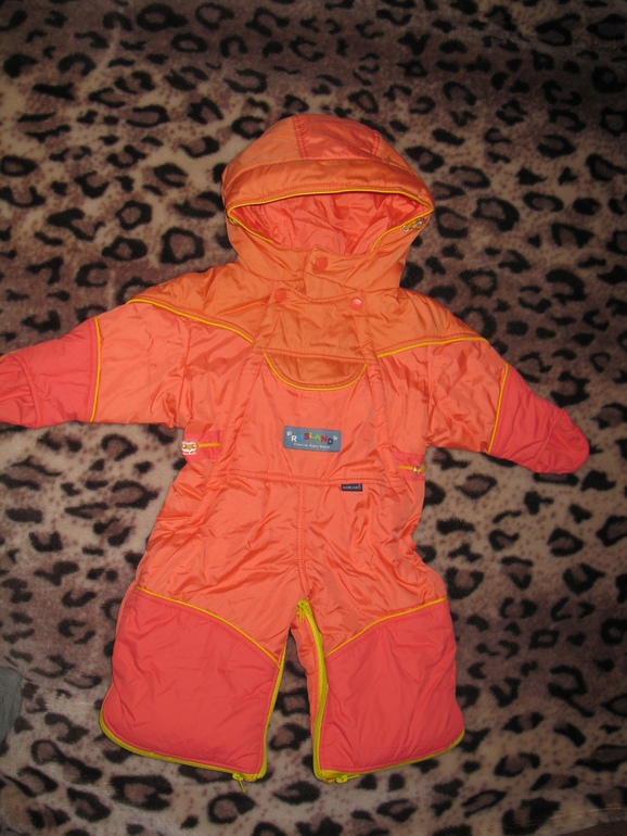 Продаю комбинезон-трансформер