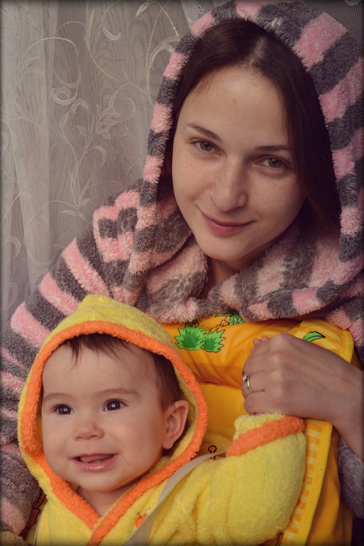 Раннее утро. Совещание на балконе.