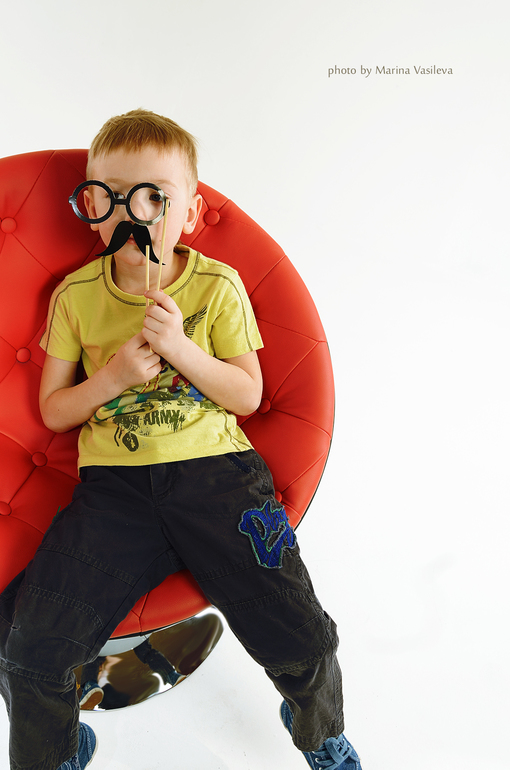 Жду любой критики не оставайтесь безучастными, подарите одну минутку)))