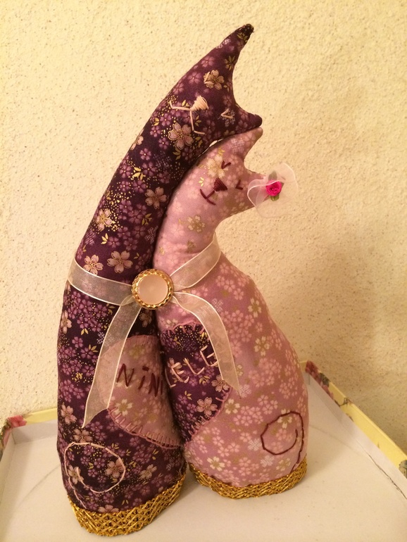 Вот они коты неразлучные!