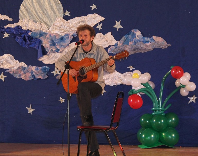 Выступление концерт " Читающее детсво"