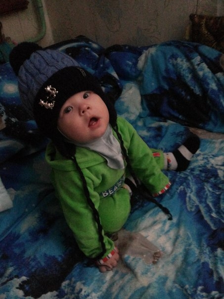 нам 9 месяцев и 1 день)