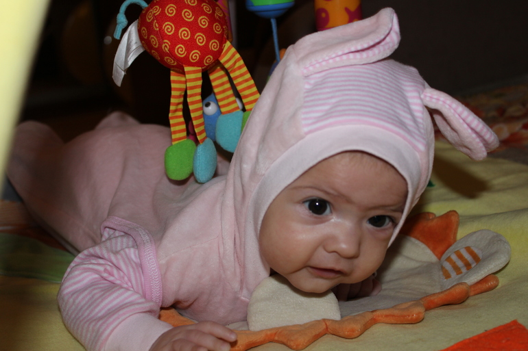 Немного интресных фото, как говорится домашних)))) с 1 по 8 мес
