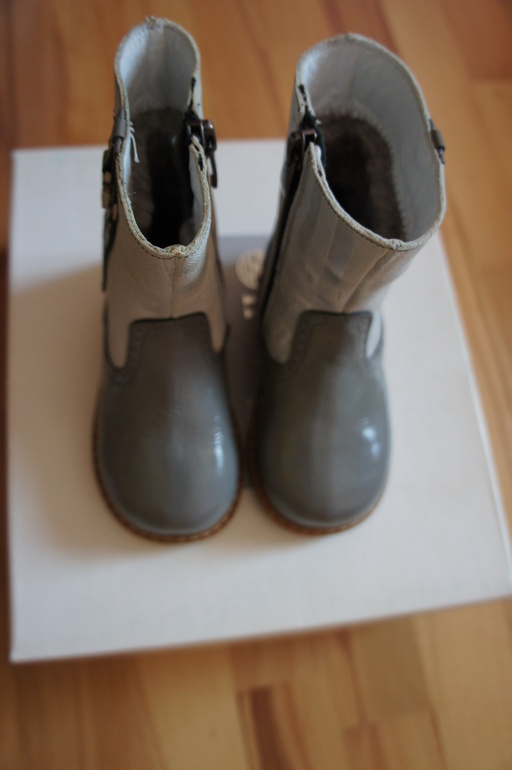 сапожки тёплые хепистеп , 23р-р, 2000. Москва
