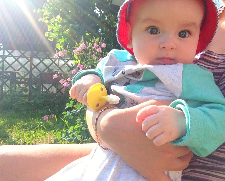 Мо на свежем воздухе ...