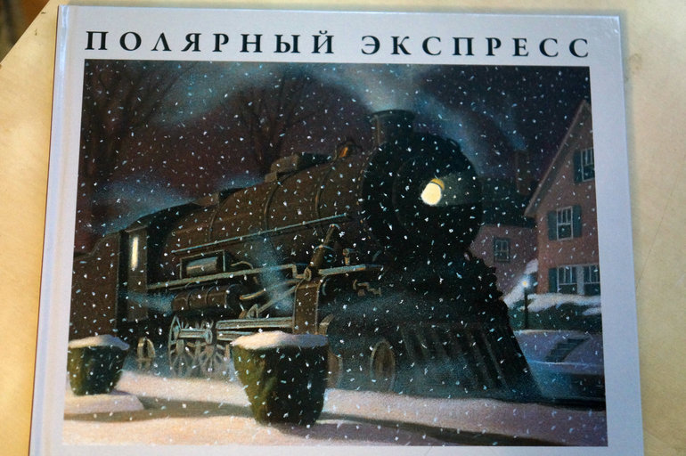 Праздник Алисончика и коробочка от аиста:)