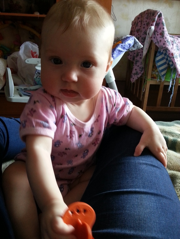 нам семь месяцев