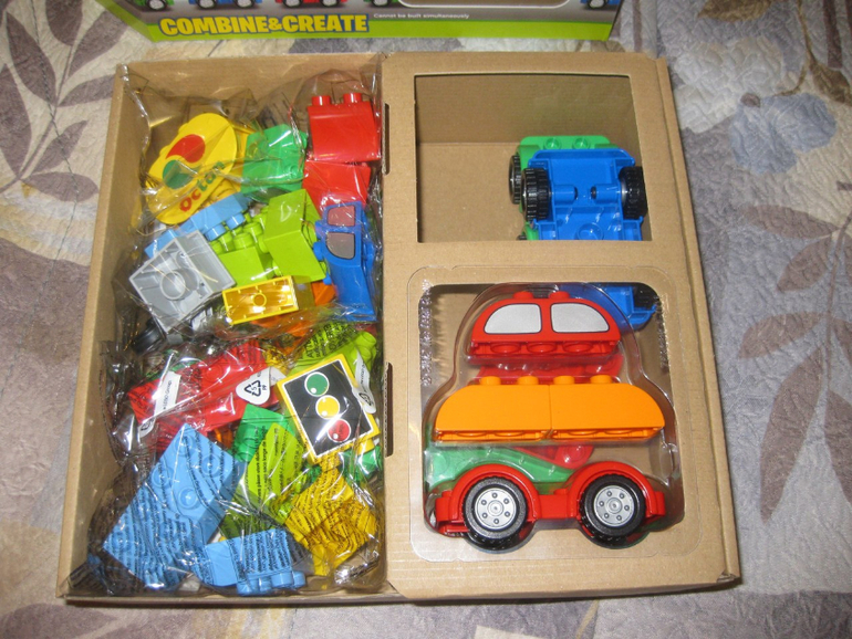 Конструктор Lego DUPLO "Машинки-трансформеры"