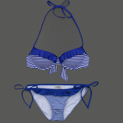 moms en bikini