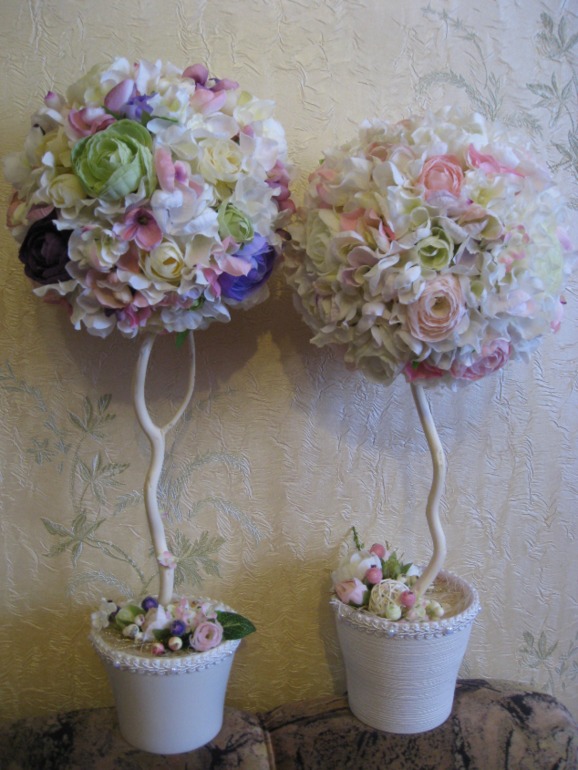 второе деревце... Нежность...