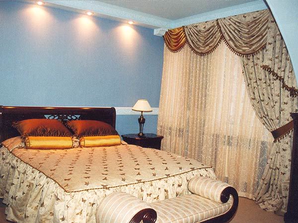 Нужен совет про карниз и крепление.