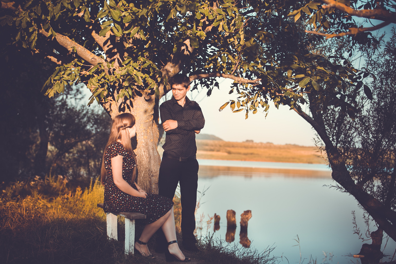 Здесь ЛЮБОВЬ...