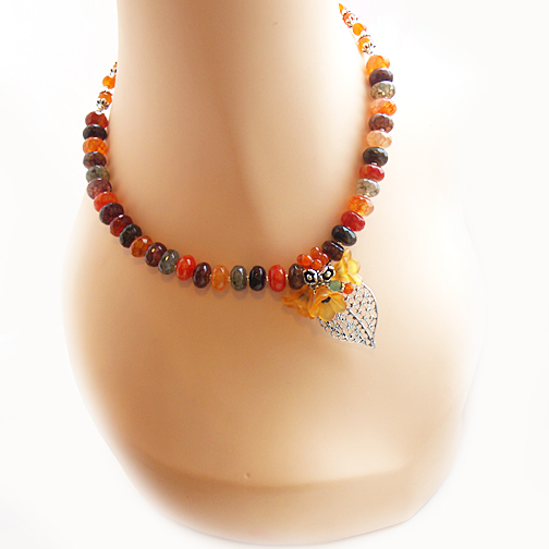 "Позитивный" комплект украшений (агат, сердолик)