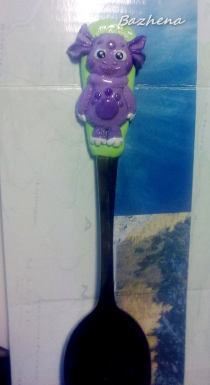 Сделала подружке, для её дочки, ложечки с любимыми персонажами)))