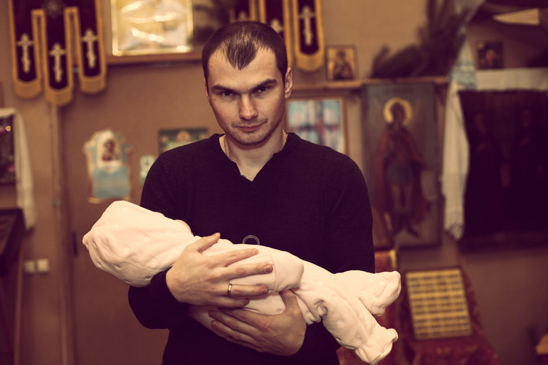 Кирочка и ангел-хранитель. Наши крестины.