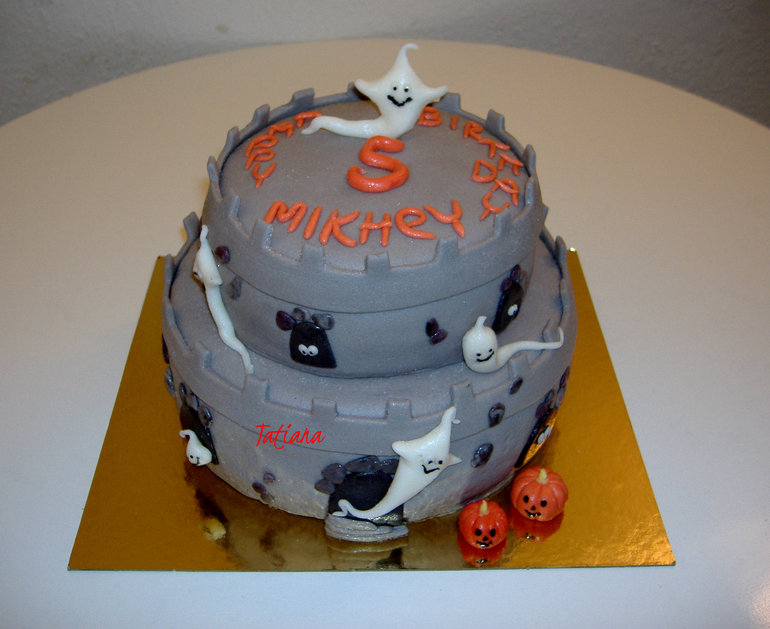 Zamok s prividenijami:))