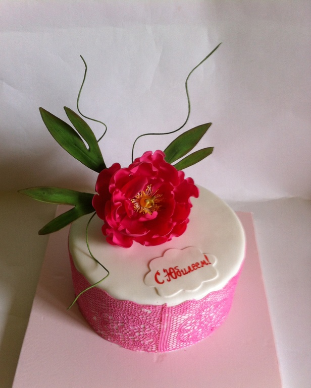 Торт с пионом