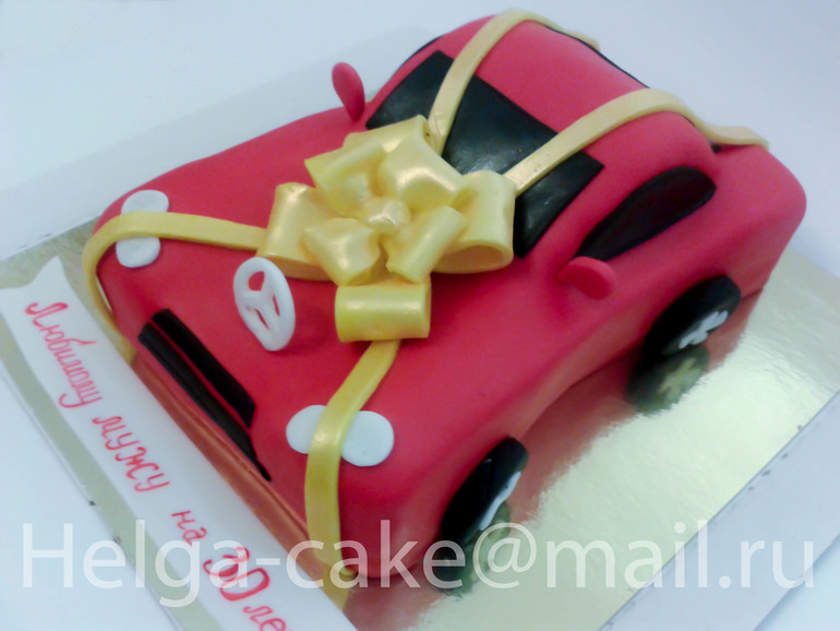Торт-мерседес с бантом