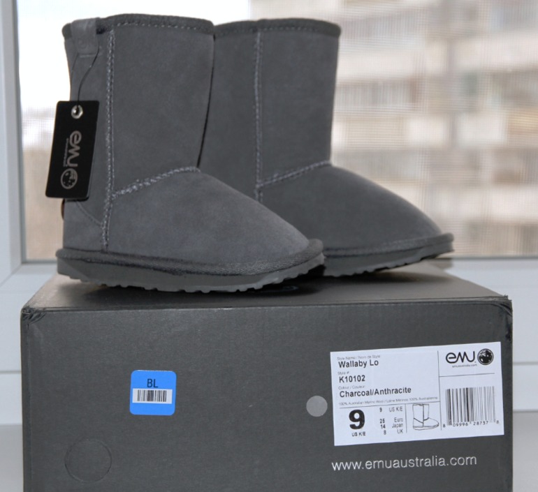 EMU новые 9 серые оригинал