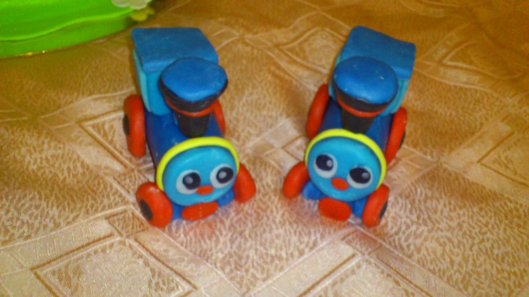 Паровозики из РОМАШКОВО.