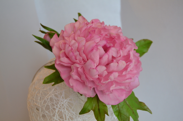 Ободок с пиончиком.