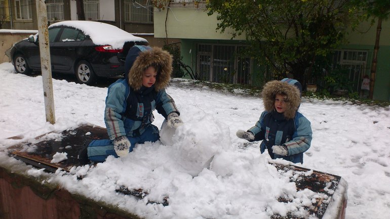 наша прогулка по снежку