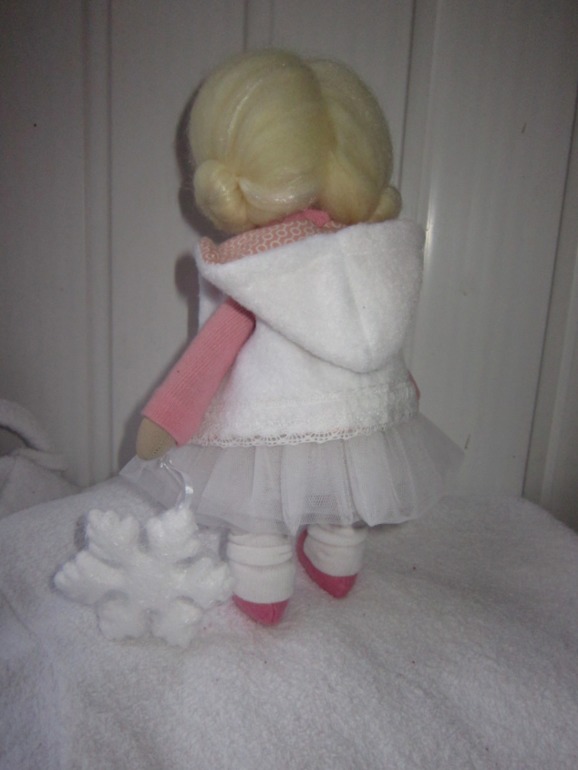Куколка малышка