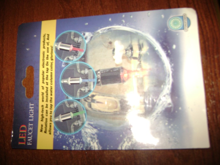 Ищу в закупках из Китая цветную насадку на кран