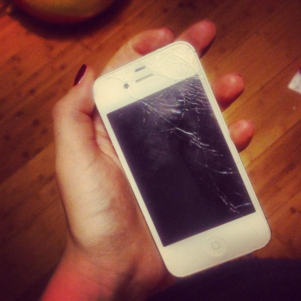 Телефон-инвалид и размышления о приданом