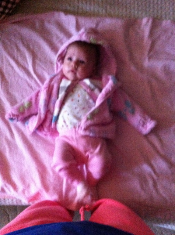 Нам три месяца)