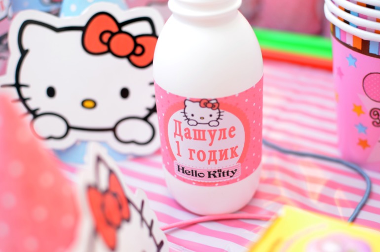 Наше годовасие в стиле Китти )))