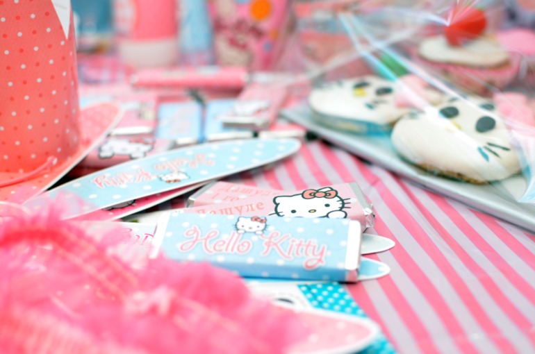 Наше годовасие в стиле Китти )))