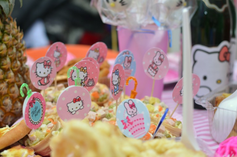 Наше годовасие в стиле Китти )))