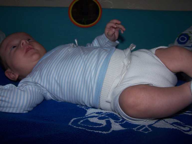 Трикотажные подгузники на завязках