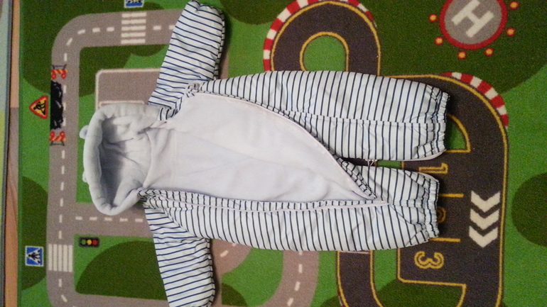 Комбинезон-трансформер 74-80 р-р + полный комплект